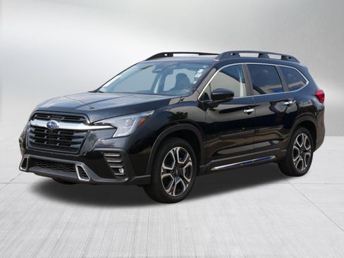 Certified 2025 Subaru Ascent Touring AWD/4WD image 3