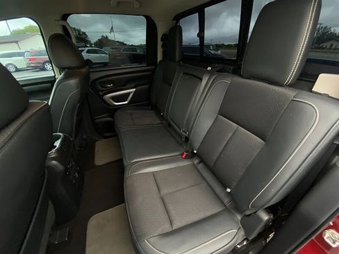Used 2019 Nissan Titan PRO-4X image 28