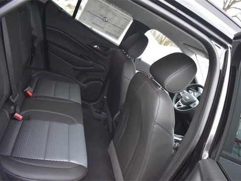 New 2026 Chevrolet Trax LT w/ LT Convenience Package image 14