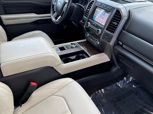 Used 2019 Ford Expedition Platinum RWD image 20