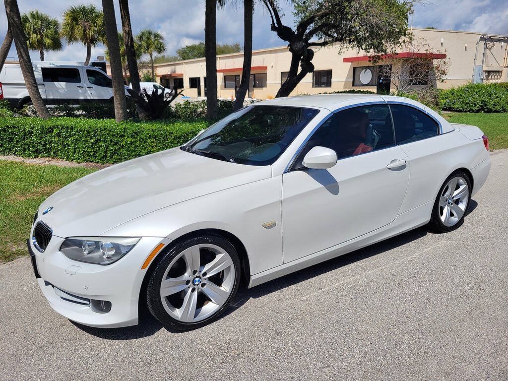 Used 2011 BMW 328i Convertible w/ Premium Pkg RWD image 5