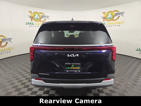 Used 2026 Kia Carnival FWD image 7