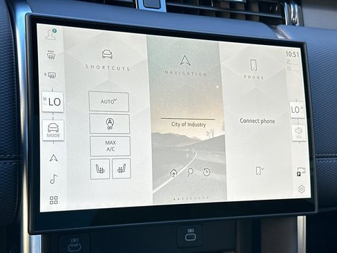 Certified 2025 Land Rover Discovery Sport Dynamic SE image 21
