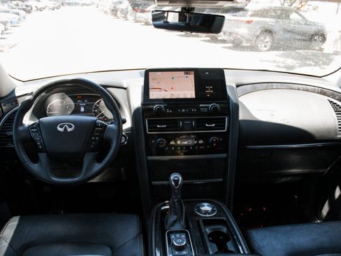 Used 2023 INFINITI QX80 Luxe w/ Cargo Package AWD/4WD image 28
