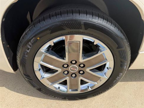 Used 2012 GMC Acadia Denali AWD/4WD image 25