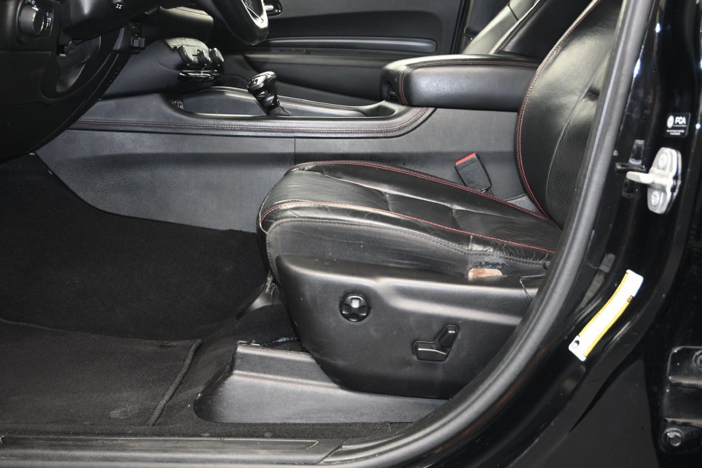 Used 2024 Dodge Durango GT RWD image 23
