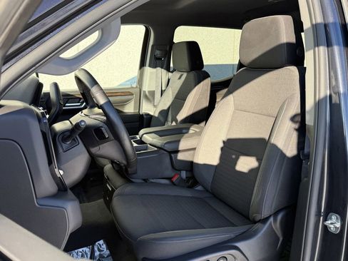 Used 2024 GMC Sierra 1500 SLE image 13