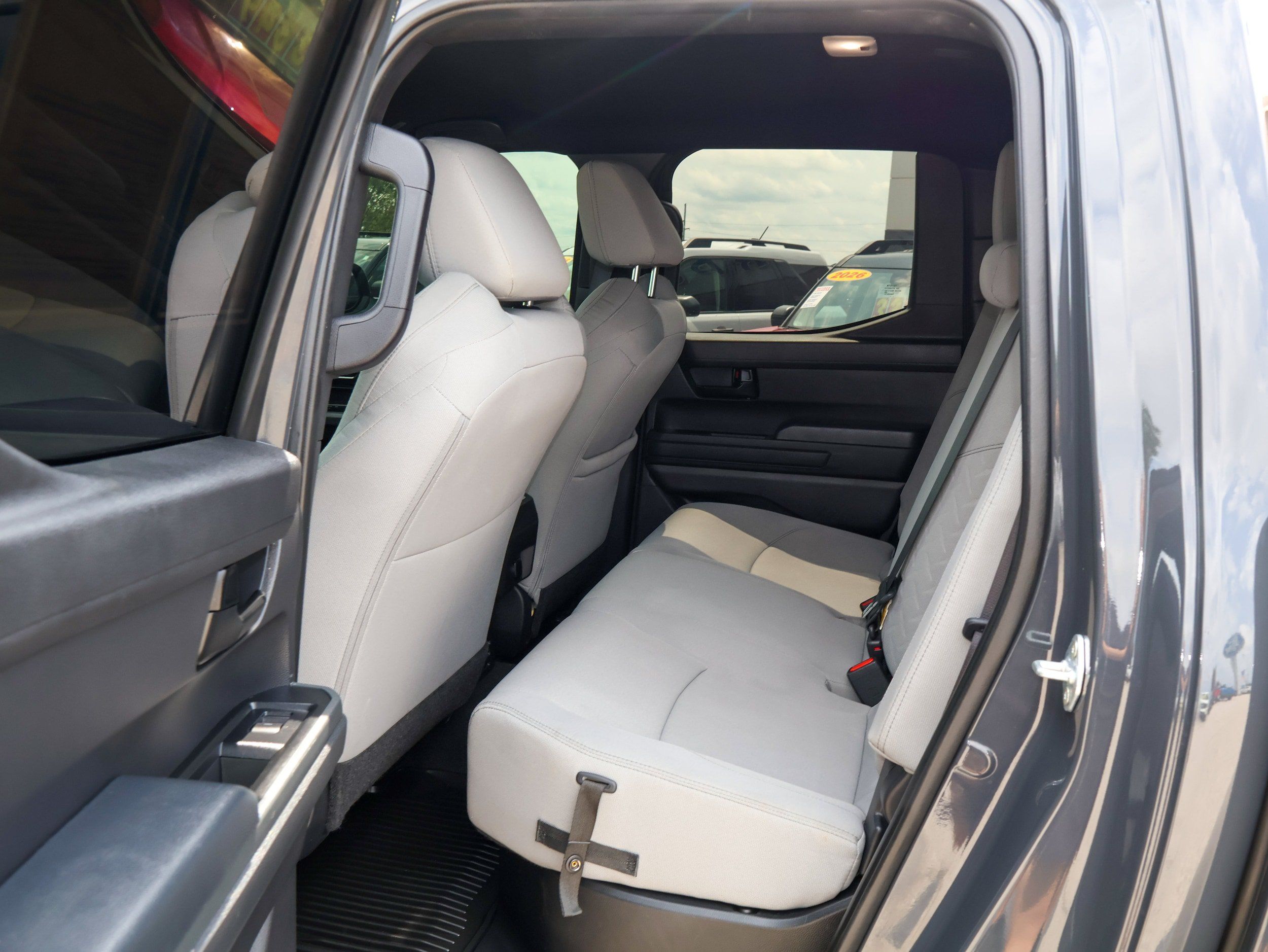 Used 2024 Toyota Tacoma SR5 AWD/4WD image 14