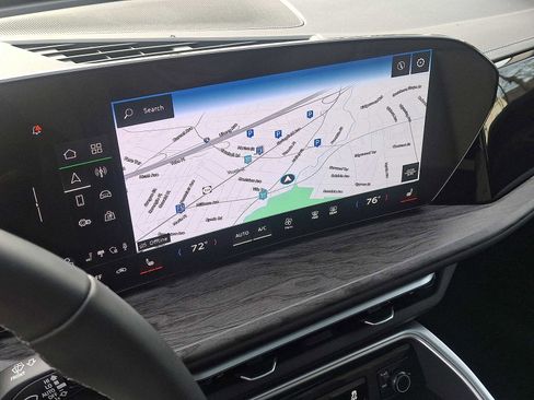 Certified 2025 Audi Q5 Premium w/ Convenience Package image 14