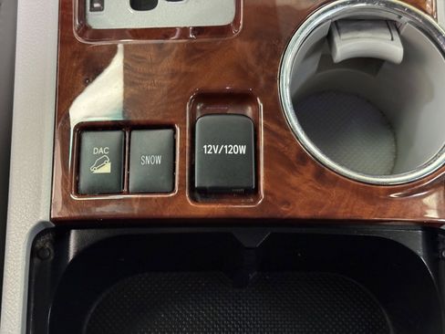 Used 2012 Toyota Highlander Limited image 36