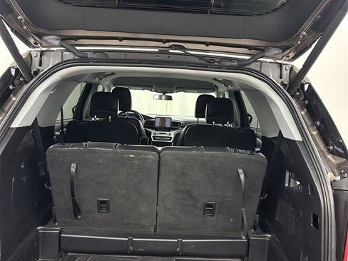 Used 2021 Ford Explorer XLT w/ Equipment Group 202A image 28