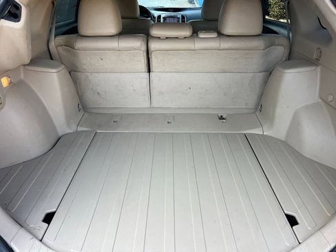 Used 2011 Toyota Venza AWD image 16