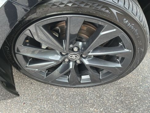 Used 2024 Toyota Corolla SE FWD image 13