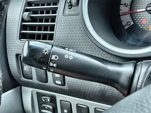 Used 2012 Toyota Tacoma PreRunner image 27