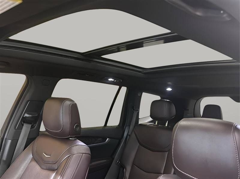 Used 2021 Cadillac XT6 Premium Luxury FWD image 11