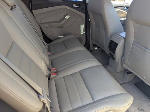 Used 2014 Ford C-MAX Energi SEL w/ Equipment Group 302A FWD image 14