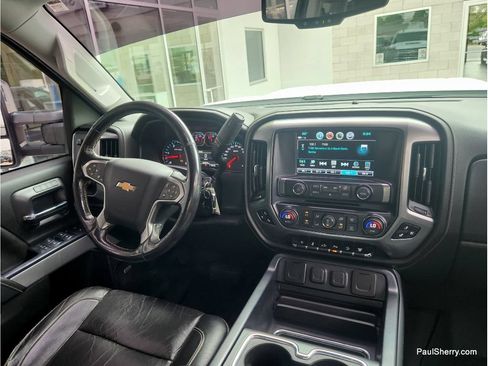 Used 2018 Chevrolet Silverado 2500 LTZ w/ Duramax Plus Package AWD/4WD image 4