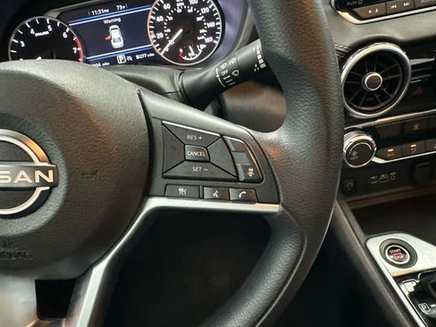 Used 2024 Nissan Sentra SV image 24