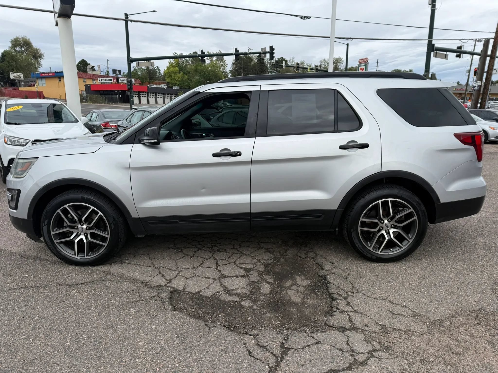 Used 2016 Ford Explorer Sport AWD/4WD image 5