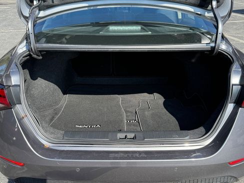 Certified 2023 Nissan Sentra SV image 7