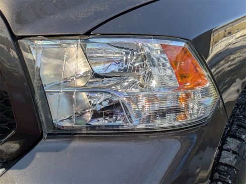 Used 2014 RAM 1500 Express image 7