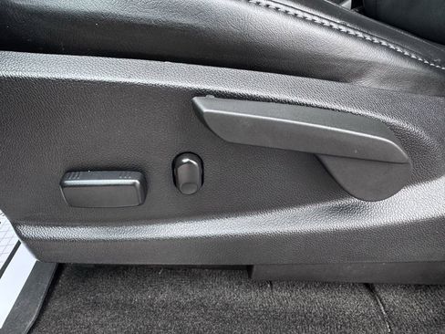 Used 2018 Chevrolet Colorado ZR2 image 12