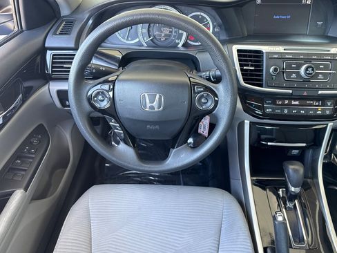 Used 2016 Honda Accord LX image 27
