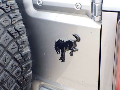 Used 2023 Ford Bronco Wildtrak image 12