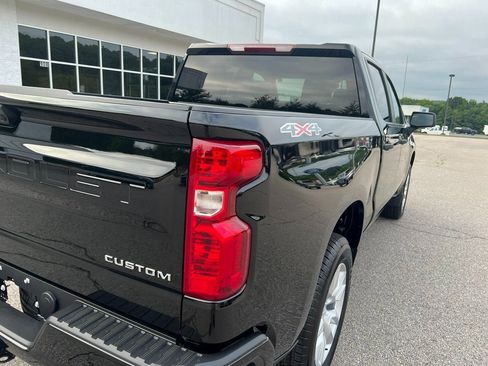 New 2025 Chevrolet Silverado 1500 Custom image 13