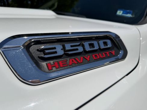 Used 2019 RAM 3500 Tradesman w/ Chrome Appearance Group AWD/4WD image 11
