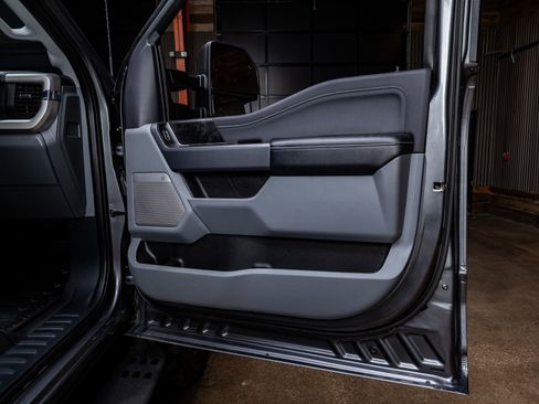 Used 2023 Ford F250 XLT w/ XLT Premium Package image 33