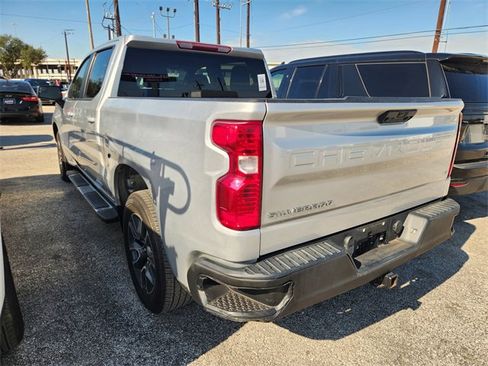 Used 2022 Chevrolet Silverado 1500 LT image 4