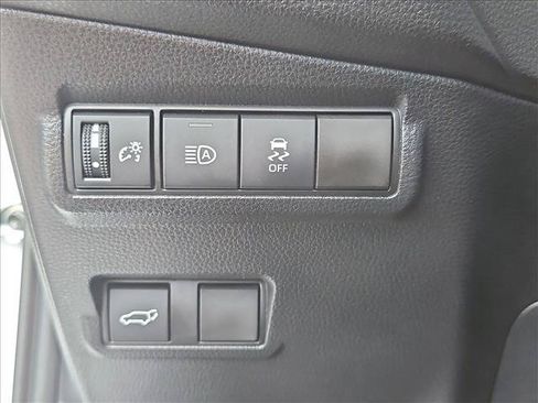 Certified 2026 Toyota Corolla Cross XLE w/ Convenience Package AWD/4WD image 17
