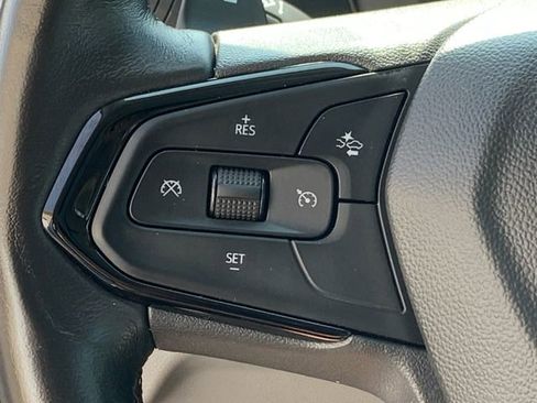 Used 2022 Chevrolet Bolt EUV Premier w/ Sun & Sound Package image 29