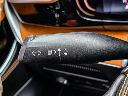 Used 2022 Jeep Grand Wagoneer Series III image 22