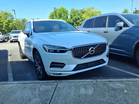 Used 2021 Volvo XC60 T5 Inscription w/ Protection Package Premier FWD image 2