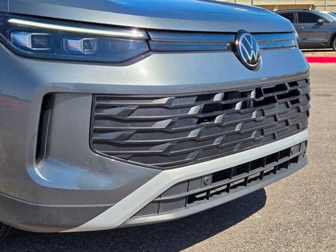 Certified 2025 Volkswagen Tiguan S FWD image 2