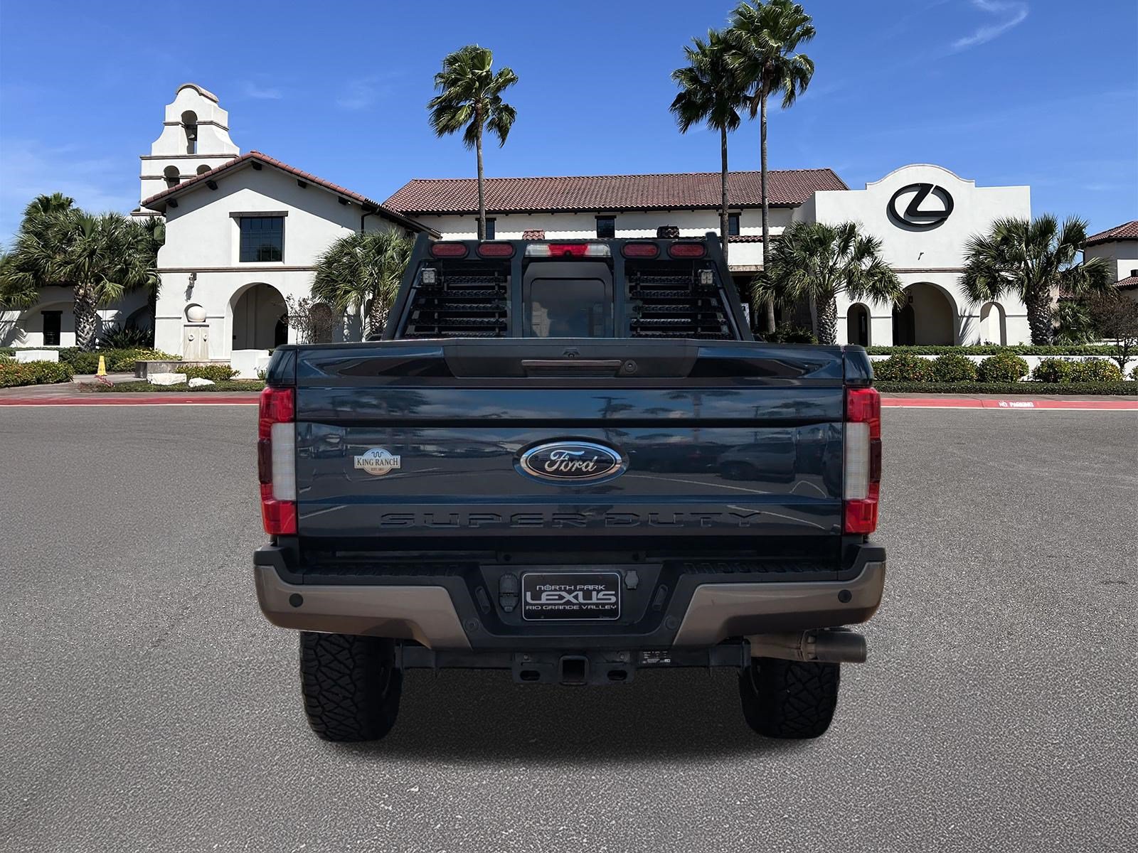 Used 2019 Ford F250 King Ranch w/ King Ranch Ultimate Package AWD/4WD image 3