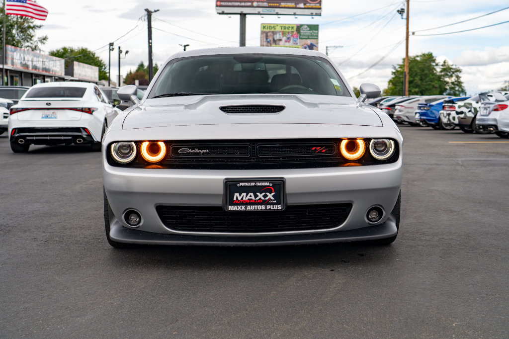 Used 2021 Dodge Challenger R/T Scat Pack RWD image 3