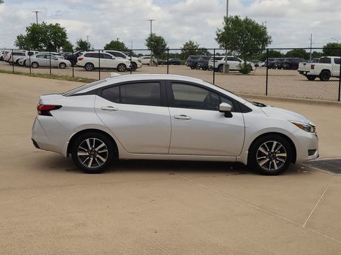 Certified 2025 Nissan Versa SV w/ Trunk Package FWD image 4