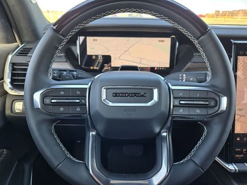 New 2026 GMC Acadia Denali Ultimate AWD/4WD image 24