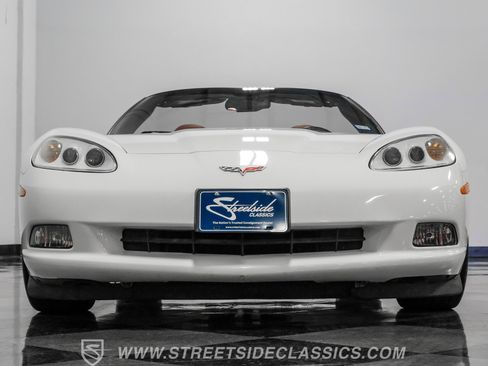 Used 2005 Chevrolet Corvette Convertible w/ Preferred Equipment Group RWD image 30
