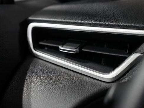 Certified 2025 Toyota Corolla Cross AWD Hybrid image 27