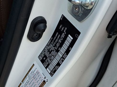 Certified 2023 Toyota 4Runner Limited AWD/4WD image 32