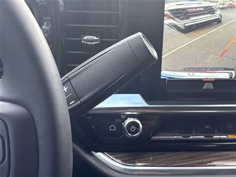 Certified 2025 GMC Sierra 1500 Elevation image 16