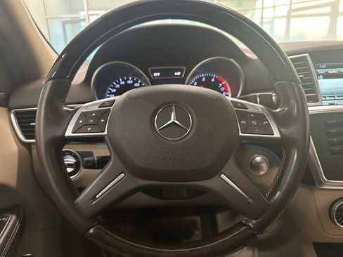 Used 2015 Mercedes-Benz ML 350 4MATIC image 11