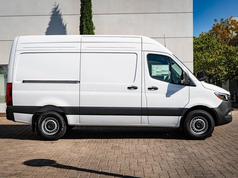 New 2026 Mercedes-Benz Sprinter 144 Cargo image 5