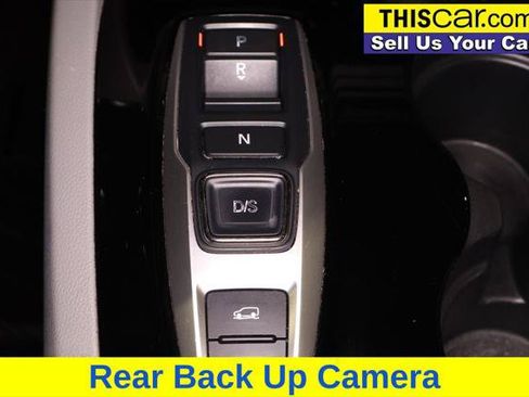 Used 2017 Honda Pilot Touring image 21