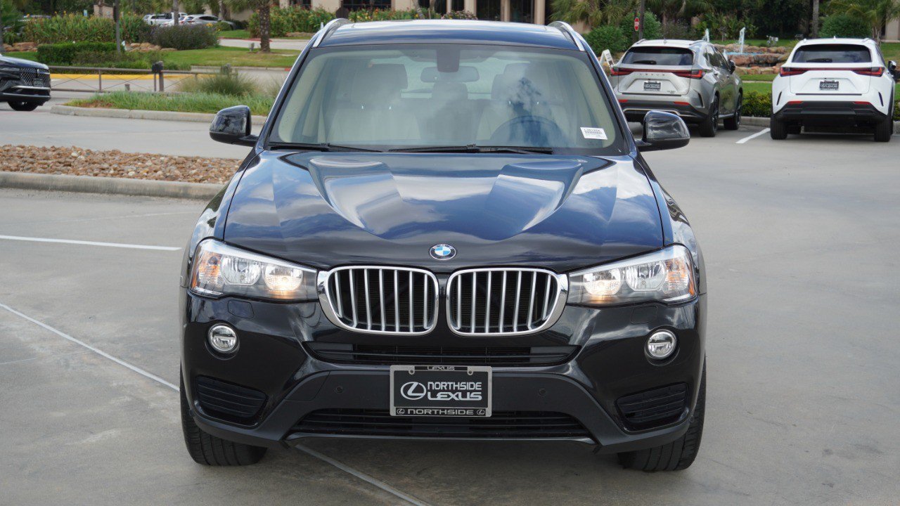 Used 2017 BMW X3 sDrive28i RWD image 2