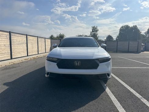 Used 2024 Honda Accord Touring image 5